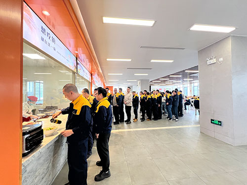  【喜迎食堂新篇章 共品舌尖幸福感】創(chuàng)力集團(tuán)食堂運(yùn)營(yíng)模式升級(jí)暨開業(yè)活動(dòng)取得圓滿成功(圖8)